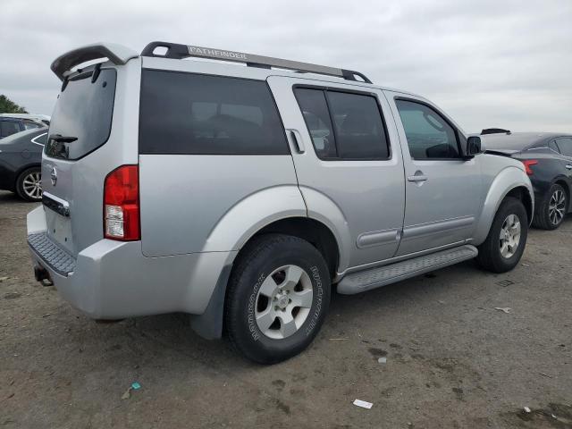 5N1AR18W15C764224 - 2005 NISSAN PATHFINDER LE ვერცხლისფერი ფოტო 3