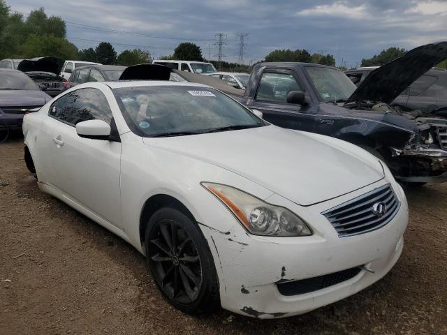 JN1CV6ELXAM151008 - 2010 INFINITI G37 WHITE photo 4