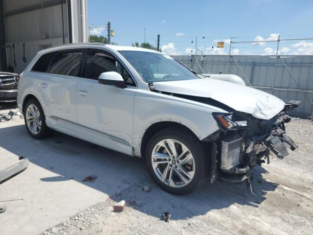 WA1AXBF74PD028641 - 2023 AUDI Q7 PREMIUM WHITE photo 4