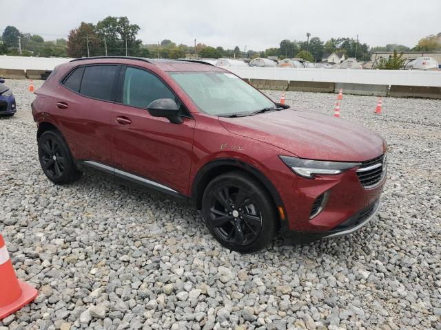 LRBFZPR42MD064598 - 2021 BUICK ENVISION ESSENCE RED photo 4