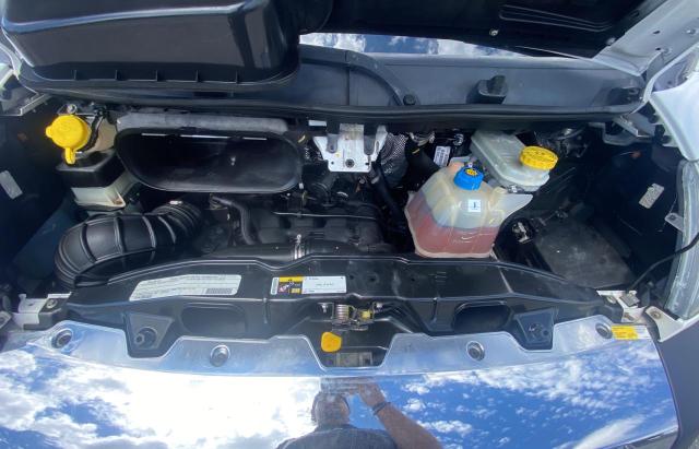 3C6TRVCG2HE519876 - 2017 RAM PROMASTER 2500 HIGH WHITE photo 7