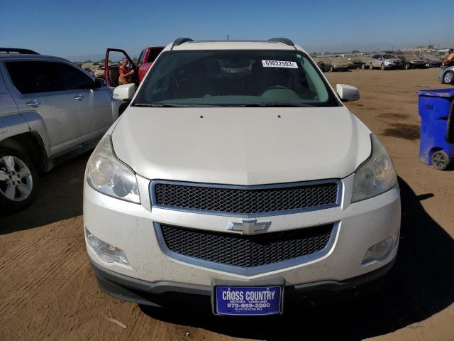 1GNKVGEDXBJ168070 - 2011 CHEVROLET TRAVERSE LT WHITE photo 5