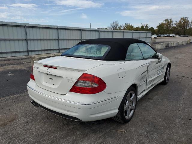 WDBTK72FX7T080142 - 2007 MERCEDES-BENZ CLK 550 WHITE photo 3