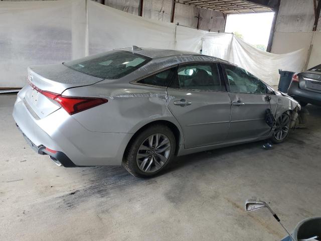 4T1AZ1FB4LU048621 - 2020 TOYOTA AVALON XLE فضي صورة 3