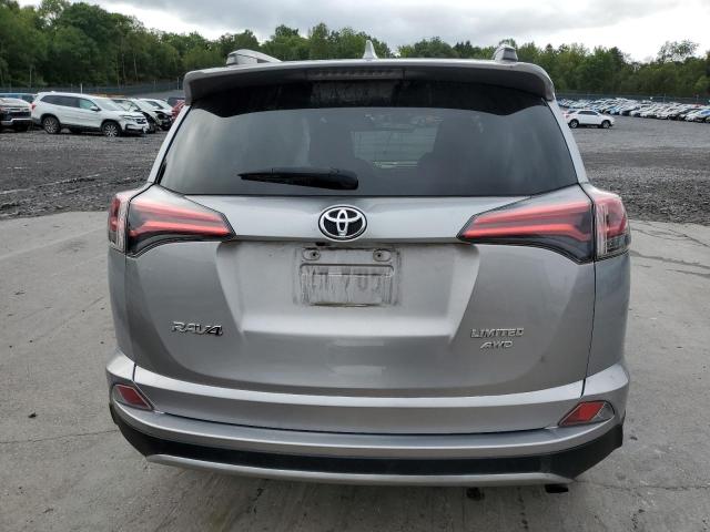 2T3DFREV0JW721702 - 2018 TOYOTA RAV4 LIMITED Silber Foto 6