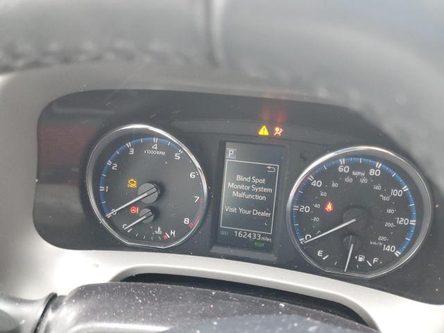 2T3DFREV0JW721702 - 2018 TOYOTA RAV4 LIMITED Silber Foto 9