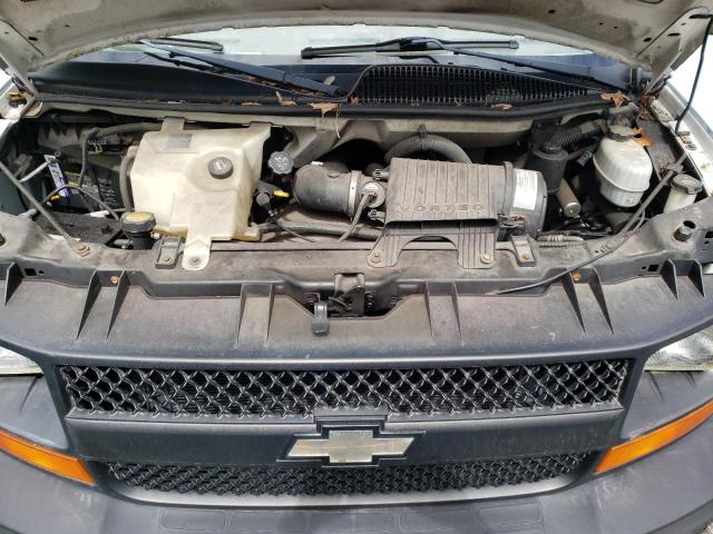 1GCFG15X251184201 - 2005 CHEVROLET EXPRESS G1 თეთრი ფოტო 12