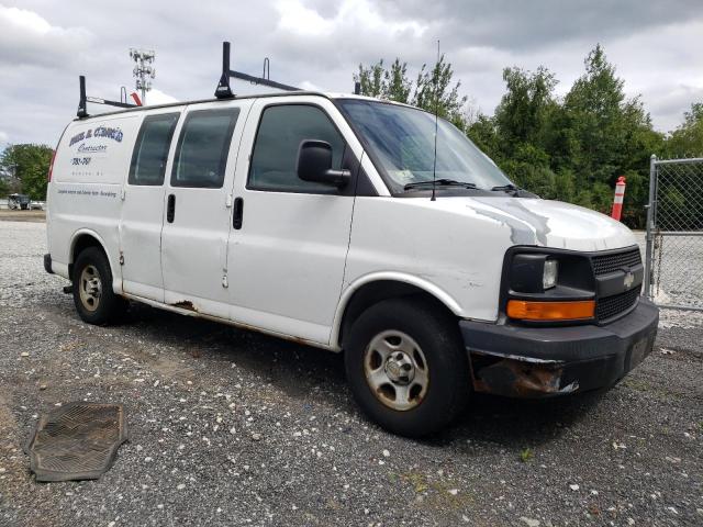 1GCFG15X251184201 - 2005 CHEVROLET EXPRESS G1 თეთრი ფოტო 4