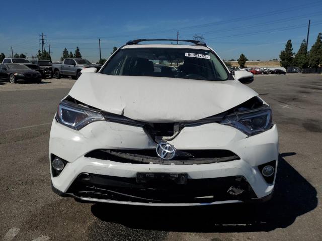 JTMWFREV9GD085148 - 2016 TOYOTA RAV4 XLE WHITE photo 5