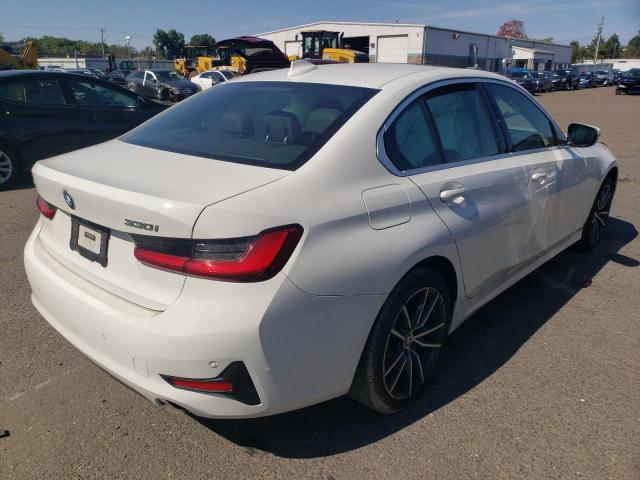 3MW5R7J03L8B08297 - 2020 BMW 330XI WHITE photo 3