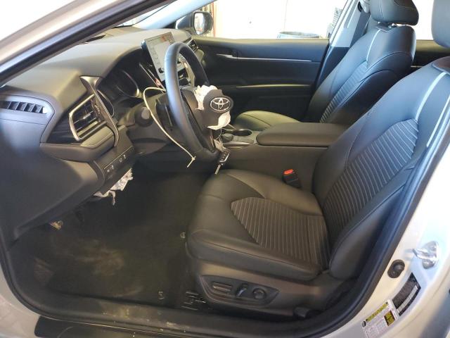 4T1G11AK8PU172907 - 2023 TOYOTA CAMRY SE NIGHT SHADE WHITE photo 7