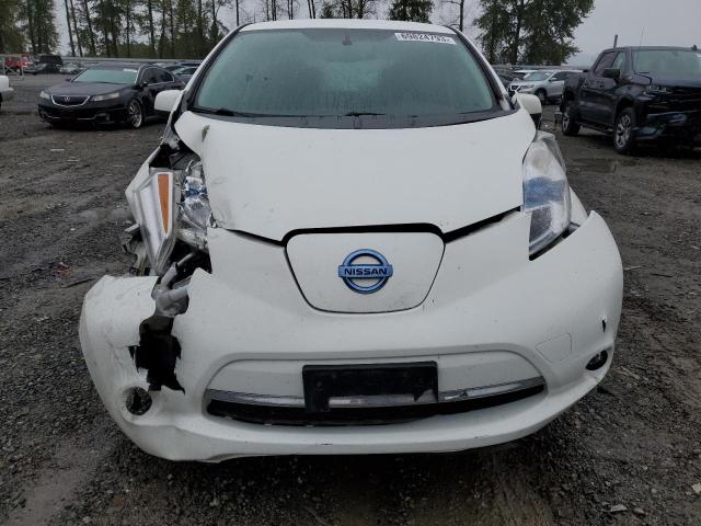 1N4AZ0CP2FC332182 - 2015 NISSAN LEAF S WHITE photo 5