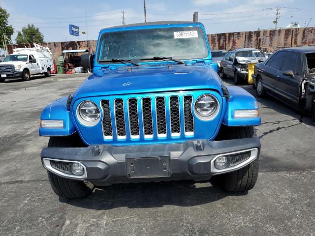 1C4JJXP65MW763445 - 2021 JEEP WRANGLER U SAHARA 4XE BLUE photo 5