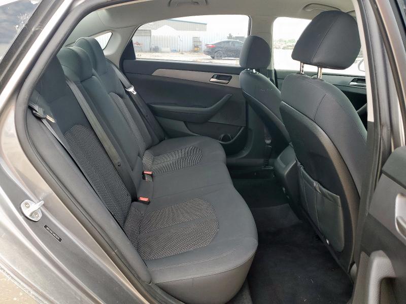 5NPE24AF7JH670479 - 2018 HYUNDAI SONATA SE GRAY photo 10