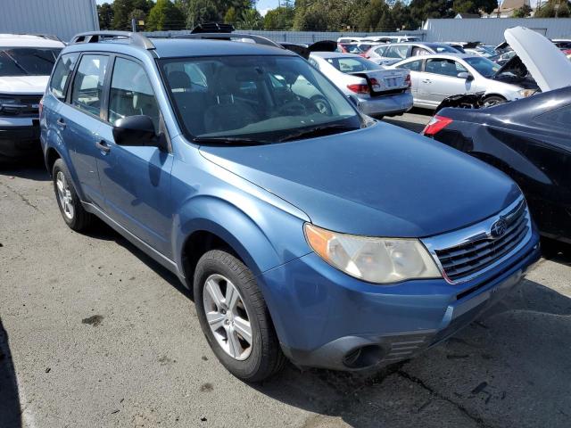 JF2SH6BC7AH802657 - 2010 SUBARU FORESTER XS Bleu photo 4
