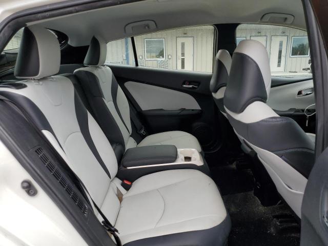 JTDKARFP7J3076538 - 2018 TOYOTA PRIUS PRIM თეთრი ფოტო 10