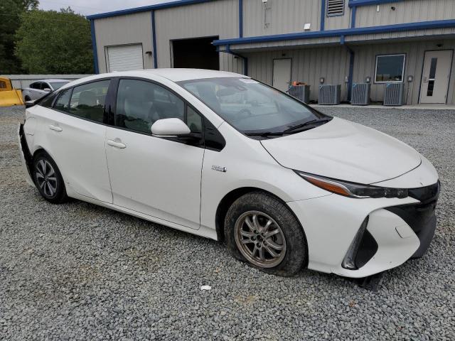 JTDKARFP7J3076538 - 2018 TOYOTA PRIUS PRIM თეთრი ფოტო 4