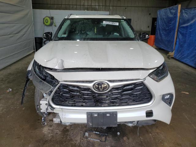 5TDGZRBH6MS078118 - 2021 TOYOTA HIGHLANDER XLE 白色 照片 5