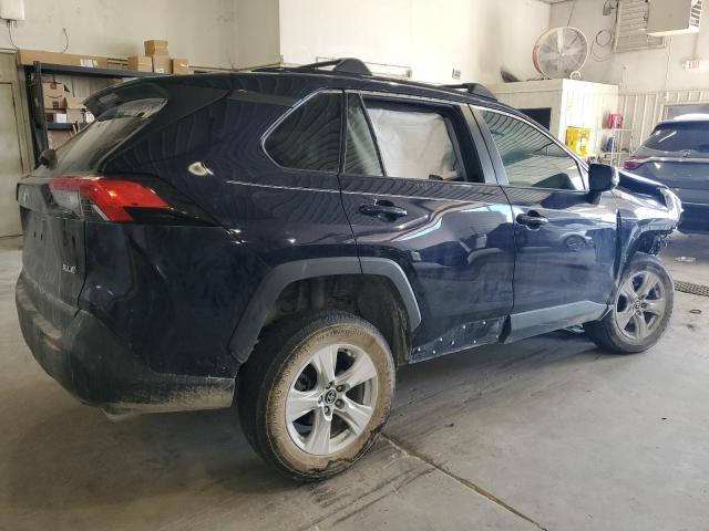 2T3W1RFVXLC058472 - 2020 TOYOTA RAV4 XLE BLUE photo 3
