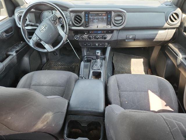 5TFCZ5AN5HX069330 - 2017 TOYOTA TACOMA DOUBLE CAB GRAY photo 8