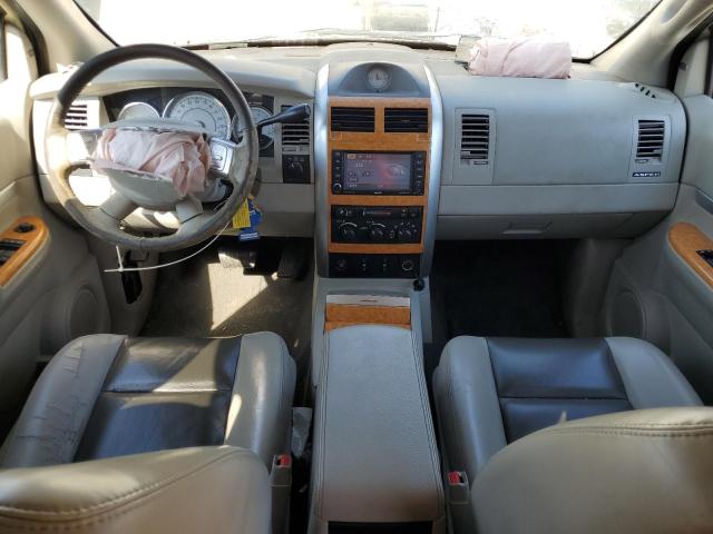 1A8HW58N58F159113 - 2008 CHRYSLER ASPEN LIMITED 白色 照片 8