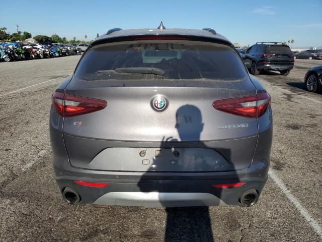 ZASFAKNN2J7C01955 - 2018 ALFA ROMEO STELVIO TI SPORT GRAY photo 6