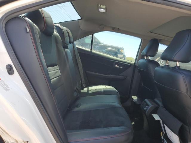 4T1BF1FK7FU890404 - 2015 TOYOTA CAMRY LE WHITE photo 10