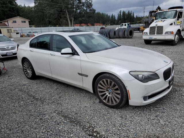 WBAKA83579CY34559 - 2009 BMW 750 I WHITE photo 4