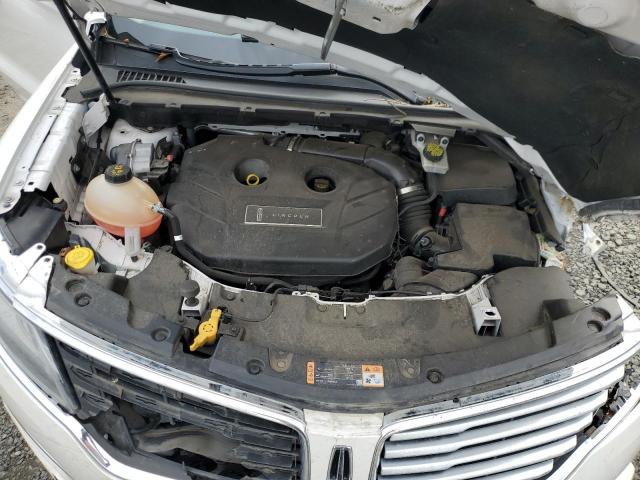 5LMCJ2D9XJUL32660 - 2018 LINCOLN MKC SELECT Weiß Foto 12