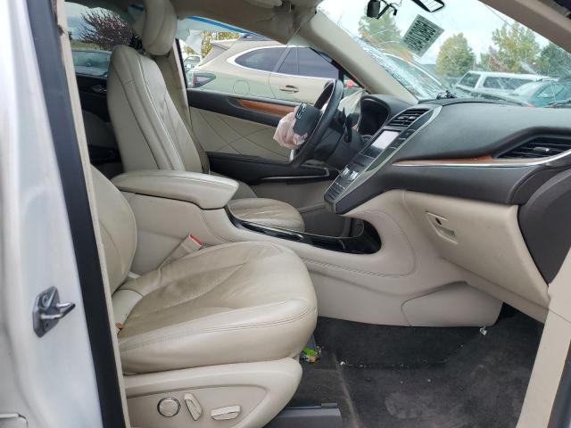 5LMCJ2D9XJUL32660 - 2018 LINCOLN MKC SELECT Weiß Foto 7