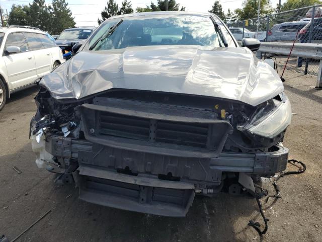 3FA6P0LU6JR172352 - 2018 FORD FUSION SE HYBRID GRAY photo 5