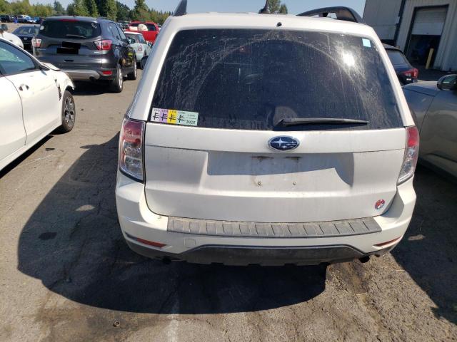 JF2SHADC5DH423502 - 2013 SUBARU FORESTER 2.5X PREMIUM WHITE photo 6