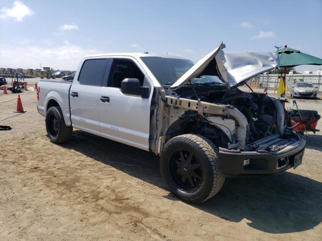 1FTEW1CG0JKE16896 - 2018 FORD F150 SUPERCREW SILVER photo 4