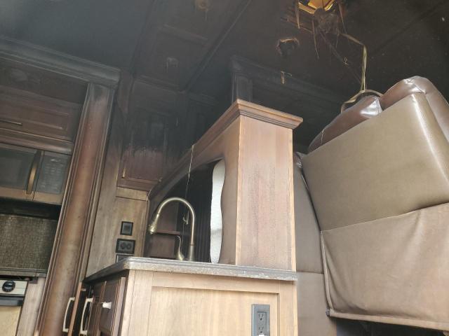 4YDF37129G4701856 - 2016 KEYSTONE MONTANA TAN photo 5