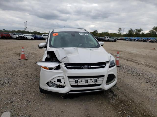 1FMCU0JX7EUE10383 - 2014 FORD ESCAPE TITANIUM WHITE photo 5