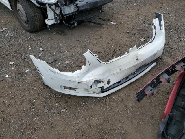 3VWJP7AT3CM661666 - 2012 VOLKSWAGEN BEETLE WHITE photo 12