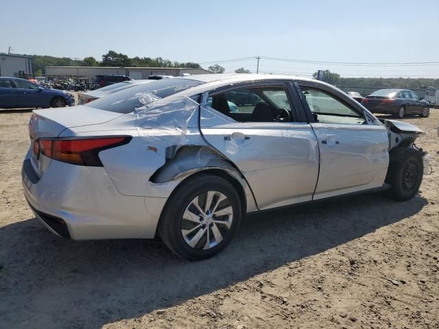 1N4BL4BV4LC193956 - 2020 NISSAN ALTIMA S SILVER photo 3