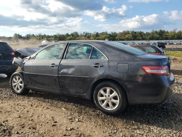 4T1BF3EK3BU704722 - 2011 TOYOTA CAMRY BASE GRAY photo 2