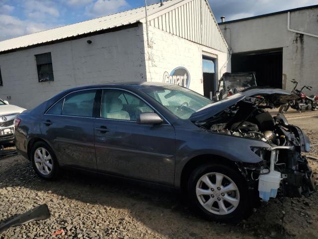 4T1BF3EK3BU704722 - 2011 TOYOTA CAMRY BASE GRAY photo 4