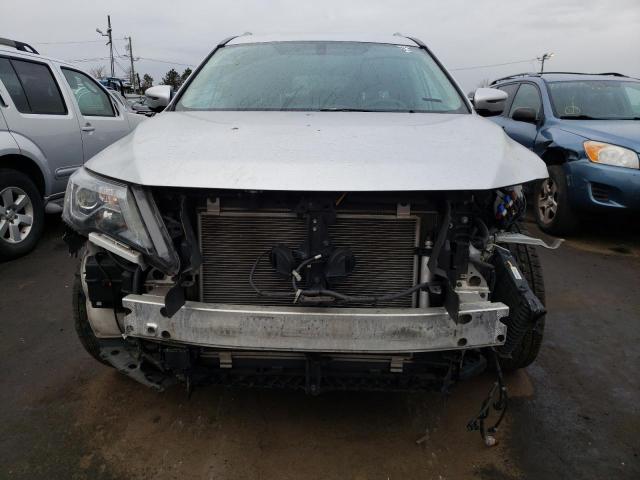 5N1DR2MM1JC653965 - 2018 NISSAN PATHFINDER S 银色 照片 5