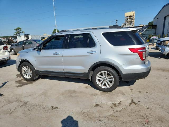 1FMHK7D81BGA59280 - 2011 FORD EXPLORER XLT SILVER photo 2