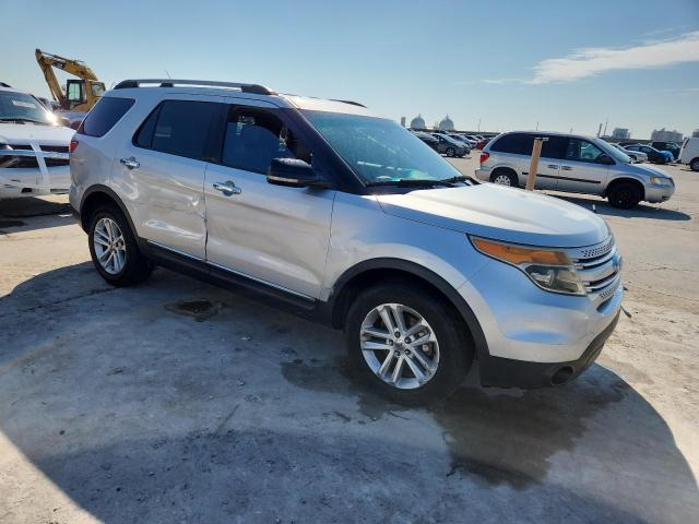 1FMHK7D81BGA59280 - 2011 FORD EXPLORER XLT SILVER photo 4