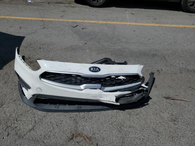 3KPF24AD9KE010873 - 2019 KIA FORTE FE WHITE photo 12