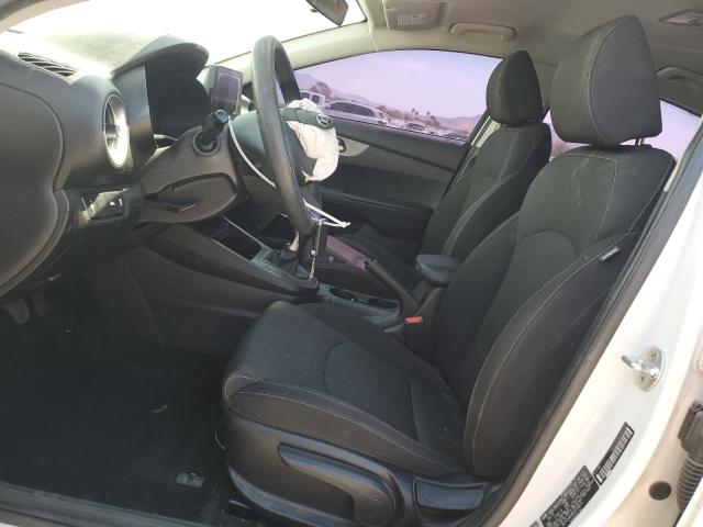 3KPF24AD9KE010873 - 2019 KIA FORTE FE WHITE photo 7
