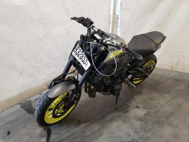 JYARN53E0JA004022 - 2018 YAMAHA MT09 GRAY photo 2