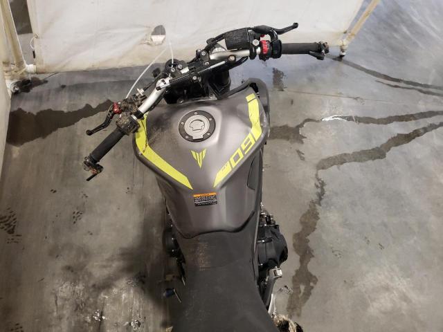 JYARN53E0JA004022 - 2018 YAMAHA MT09 GRAY photo 5