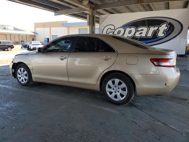 4T1BF3EK1AU026177 - 2010 TOYOTA CAMRY BASE GOLD photo 2