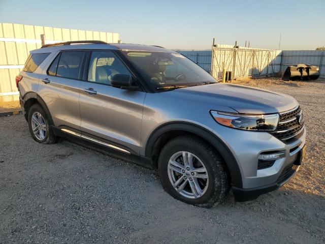 1FMSK8DH1MGB45297 - 2021 FORD EXPLORER XLT SILVER photo 4
