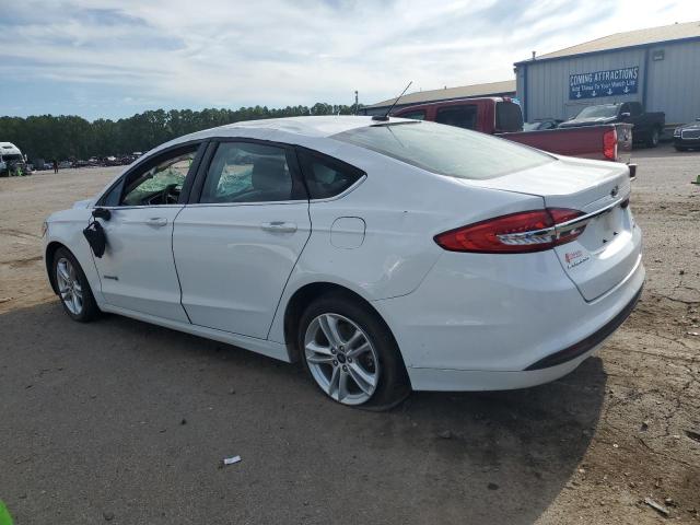 3FA6P0LU3JR193854 - 2018 FORD FUSION SE HYBRID WHITE photo 2