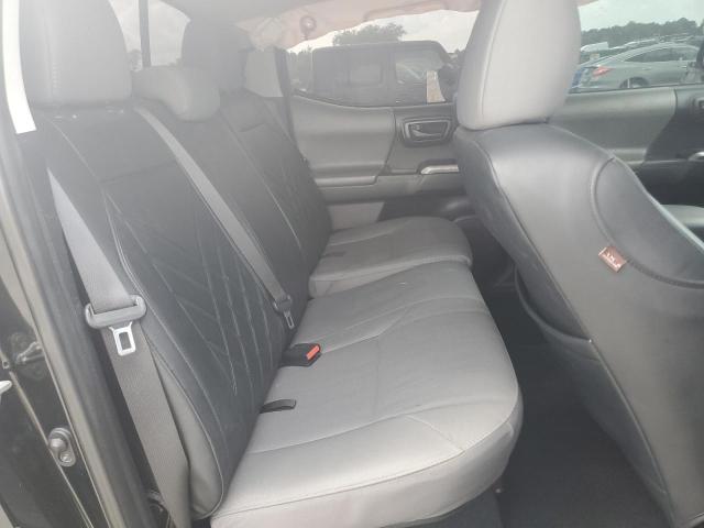 3TMAZ5CN2JM063369 - 2018 TOYOTA TACOMA DOUBLE CAB Schwarz Foto 10